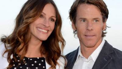 Julia Roberts junto con su esposo Daniel Moder.