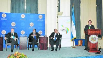 El presidente Juan Orlando Hernández se reunió el pasado viernes con empresarios de Estados Unidos.