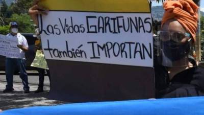 La comunidad de Triunfo de la Cruz clama por la aparición de sus cuatro miembros.