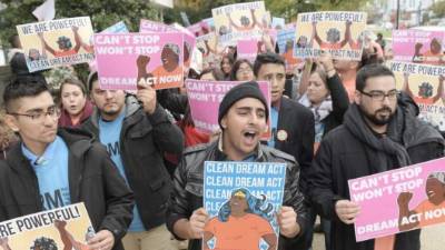 Los 'Dreamers' o soñadores son unos 700,000 jóvenes indocumentados que llegaron de niños a EEUU con sus padres. Foto: EFE/Archivo