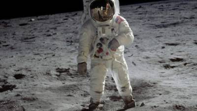 Este día se cumplen 48 años desde aquel 20 de julio de 1969 que marcó la llegada del hombre por primera vez a la Luna. Para conmemorarlo te presentamos diez curiosidades que quizá no conocías sobre tan histórico evento.