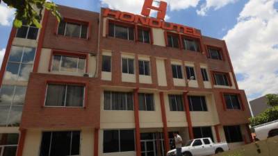 El rescate de las empresas estatales como Hondutel figuraba en el acuerdo.