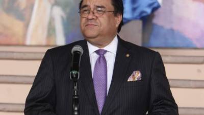 El canciller Arturo Corrales ha estado en reuniones de trabajo en la sede de la OEA en Washington.
