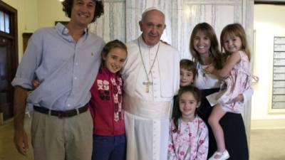 Esta familia argentina recorrió todo el continente para ver al Papa Francisco en Filadelfia.