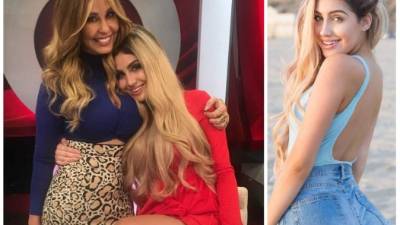 Alexa Dellanos con su mamá Myrka.