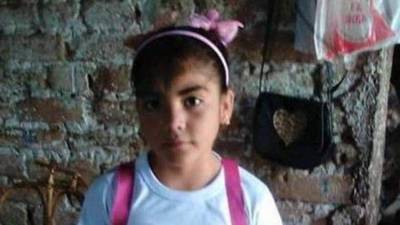 Las autoridades investigan el cruel asesinato de la menor.