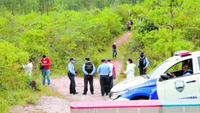 Los cuerpos de Jordan Mejía y Henry Zepeda fueron hallados en medio de un bosque de pino, cerca del Primer Batallón de Artillería.