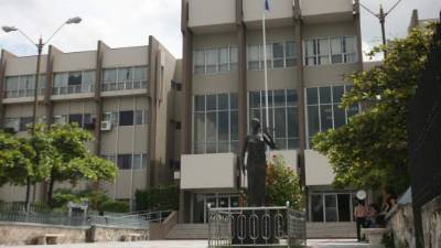 La Diosa Temis en las afueras del edificio de la Corte Suprema de Justicia en Tegucigalpa, capital de Honduras.
