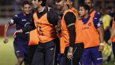 Diego Vásquez celebrando el gol del triunfo contra Platense.