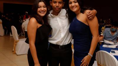 Celeste García, Jesús Gonzales y Daniela Alberto.