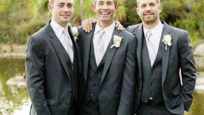 Cody, un amigo y Paul Walker.