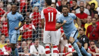 Demichelis salva el empate para Manchester City contra Arsenal.