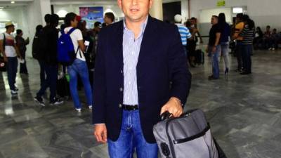 Jorge Jiménez a la llegada de la Sub-21 a San Pedro Sula.