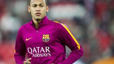 Neymar se habría comprado una casa para estar cerca de Messi y Luis Suárez.