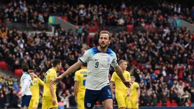 Harry Kane se encargó de abrir el marcador y así festejó tras su anotación.