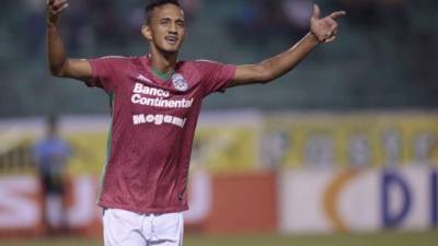 Con doblete de Diego Reyes Marathón esta dominando el derbi sampedrano ante el Real España.