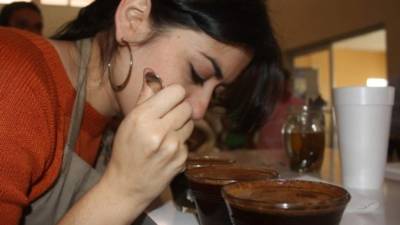 Catadores nacionales calificaron los granos.