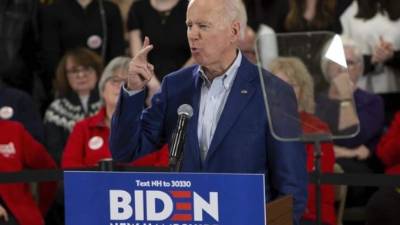 El candidato demócrata para presidente de los Estados Unidos, el ex vicepresidente Joe Biden, se dirige a una audiencia en una parada de campaña en Manchester, New Hampshire, EE. UU., el 10 de febrero de 2020. EFE/EPA/CJ Gunther/Archivo