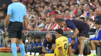 Luis Suárez se lesionó en el primer partido de la nueva temporada en la Liga de España. Foto AFP.
