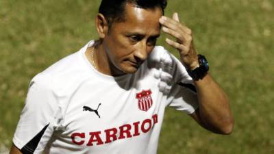 Jorge Pineda salió cabizbajo del campo tras la derrota ante Real España.