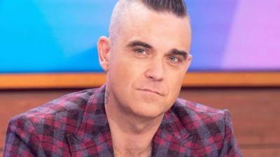 Robbie Williams es un cantante reconocido por exitosos temas como 'Angels', 'Rock DJ' y 'Feel'.