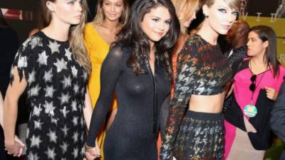 Cara Delevingne, Gigi Hadid, Selena Gomez y Taylor Swift