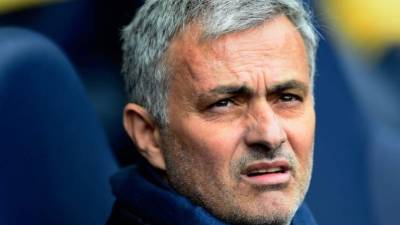 Mourinho es pretendido por diversos clubes entre ellos el Real Madrid y Manchester United.