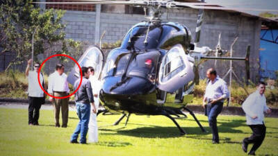 El presidente de Honduras, Juan Orlando Hernández tuvo que irse en automóvil después que su helicóptero no lograra despegar.