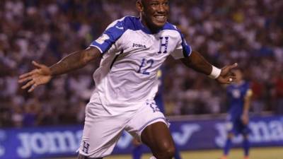 Quioto se encargó de liquidar a los salvadoreños al marcar el segundo tanto de la Bicolor.