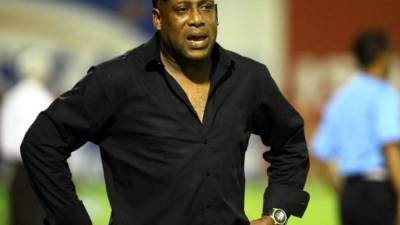 Hernán Medford tiene contrato por un año con el Real España.