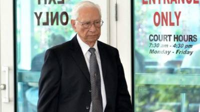 García fungia como ministro de Defensa al momento de estallar la guerra civil salvadoreña a finales de la década de los 70.