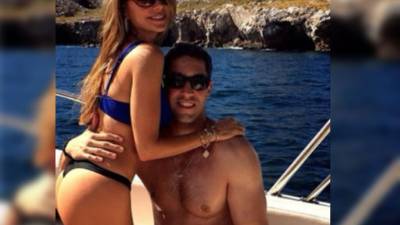 Sofía aparece en tanga junto a su prometido, Nick Loeb.