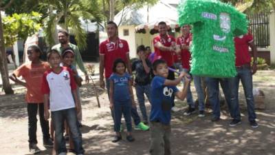 Marathón comparte con los niños de la Fundación Amor y Vida.