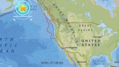 Las costas canadienses y estadounidenses estaban bajo alerta de tsunami tras el potente sismo en Alaska.