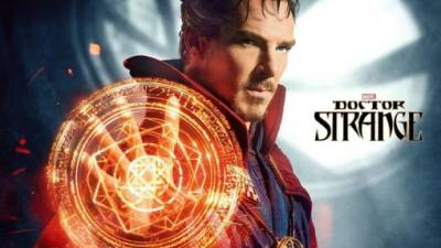 Benedict Cumberbatch interpreta al misterioso 'Dr. Strange'.