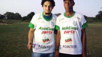 Lobo y Guillermo Bernárdez en la presentación del atacante. Foto Platense facebook.