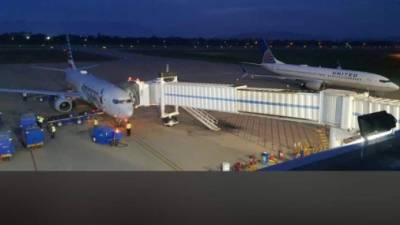 Los vuelos de American y United Airlines reanudaron las llegadas nocturnas al Villeda Morales.