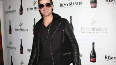 Robin Thicke ignora aviso de la policía; lo multan