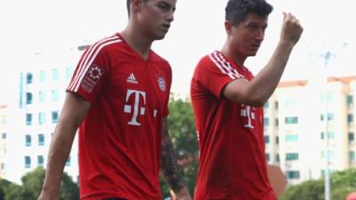 James se quedaría de forma definitiva en el Bayern y Lewandowski pasaría al Real Madrid.