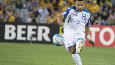 Emilio Izaguirre tuvo una actuación fenomenal contra los australianos.