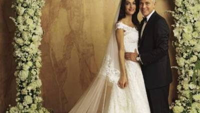 La pareja vendió las fotos de su enlace para darlo a la caridad.