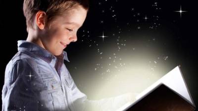 Al abrir un libro te encontrarás frente a un profundo mar de conocimientos.