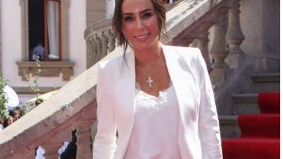 La presentadora de televisión Inés Gómez Mont aseguró que se prepara para enfrentar el proceso legal en el que se le ha involucrado, aunque dijo que aún no conoce la orden de aprehensión girada en su contra.