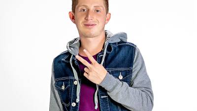 El actor Octavio Ocaña alcanzó la fama al interpretar a Benito Rivers en “Vecinos”.