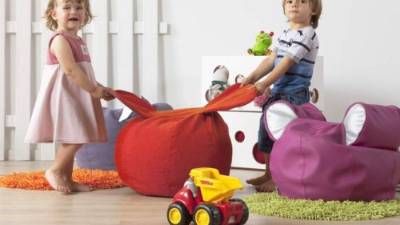 Los niños aprenden jugando.