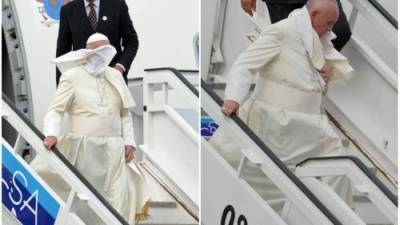 Había mucho viento al bajar del avión en Cuba.