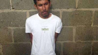La Policía capturó a Alejandro Hernández supuesto homicida de los tres menores en aldea de Santa Cruz de Yojoa, Cortés.