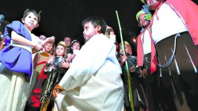 En la primera estación, Pilatos condena a muerte a un inocente.