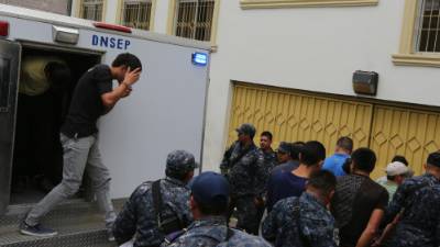 Cristian Mauricio Romero ingresó al Juzgado bajo fuerte seguridad.
