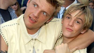 Aaron y Nick Carter en los premios Teen Choice Awards, en 2001.